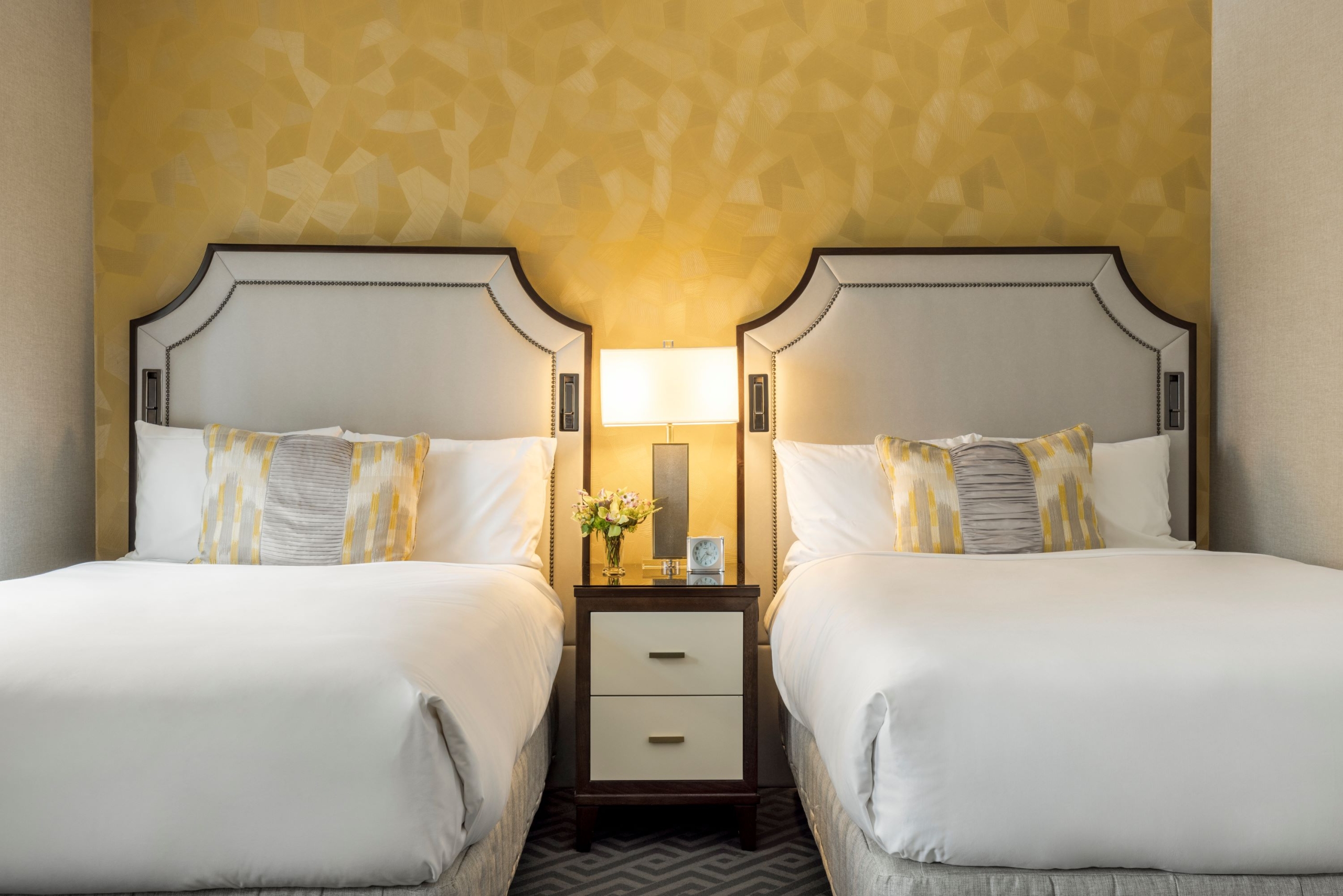 SIGNATURE ROOM
