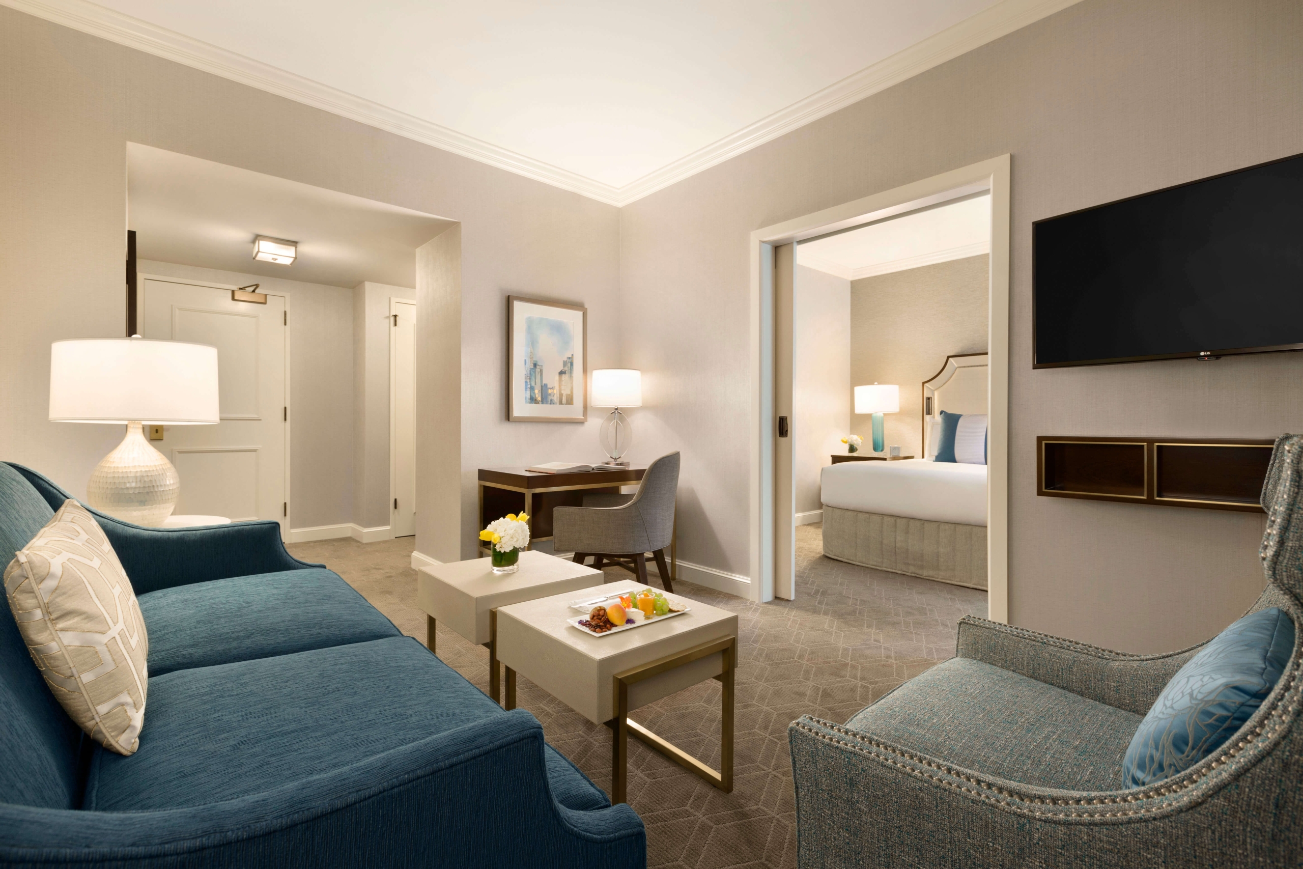 Junior Suite 1 King 3