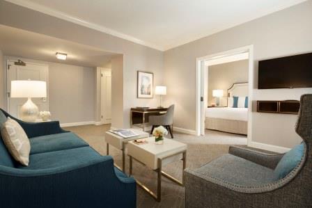 One Bedroom Suite 1 King 4