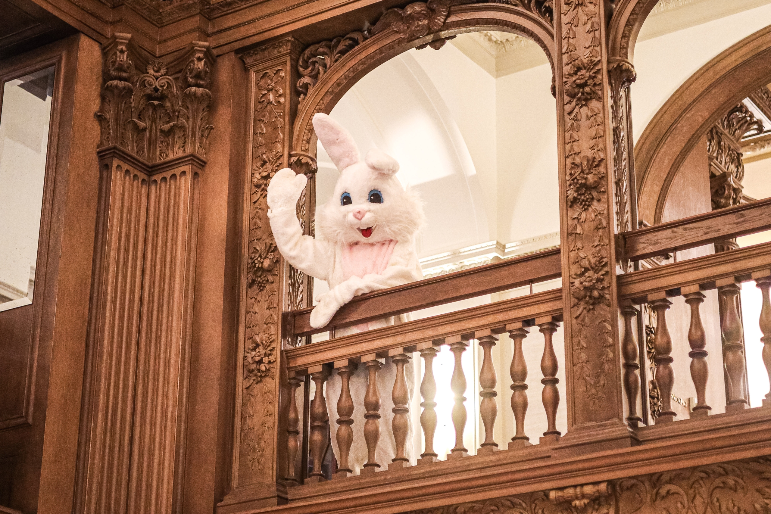 Easter Bunny on Mezzanine Level